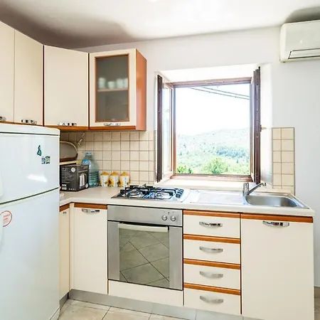 Harmony - With Free Parking Apartment