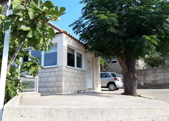 Harmony - With Free Parking 公寓 Doli